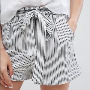 Pull & Bear tie front shorts